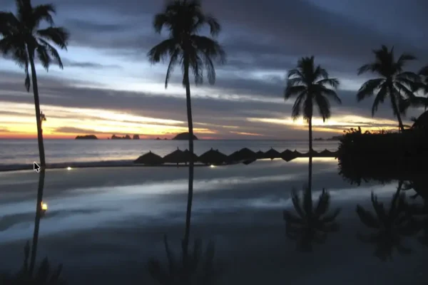 Beachfront PH Amara Ixtapa 5 beds