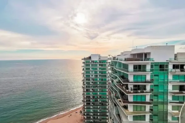 Icon Vallarta PH with Jacuzzi