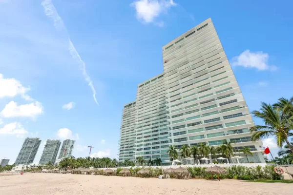 Peninsula Puerto Vallarta T3-21